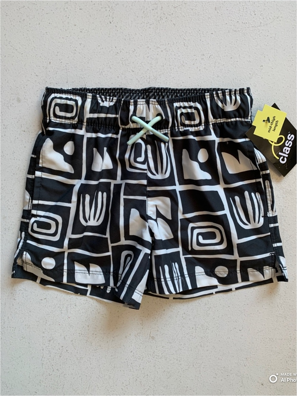 Art Class Boys Graphic Print Swim Trunks Swimsuit Size XS (4/5) NWT Beach